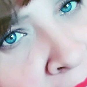 Meet your Posher, Pina